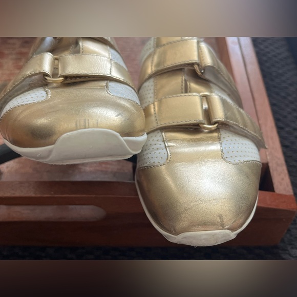 Women's Gucci Velcro Leather Sneakers Authentic GG - Picture 11 of 16